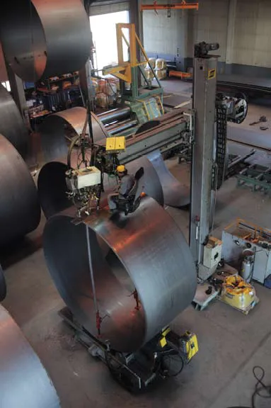 Power Generation Applications / Nuclear, Solar, and Wind Turbine by SERVO-ROBOT  (Image Courtesy of ESAB Welding & Cutting USA) Power Generation Applications / Nuclear, Solar, and Wind Turbine by SERVO-ROBOT  (Image Courtesy of ESAB Welding & Cutting USA)