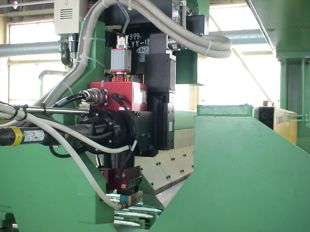 Transportation / Automotive, Aircraft, Railroad and Shipbuilding Applications by SERVO-ROBOT  (Image Courtesy of Oyabe Seiki Co., Ltd.) Transportation / Automotive, Aircraft, Railroad and Shipbuilding Applications by SERVO-ROBOT  (Image Courtesy of Oyabe Seiki Co., Ltd.)